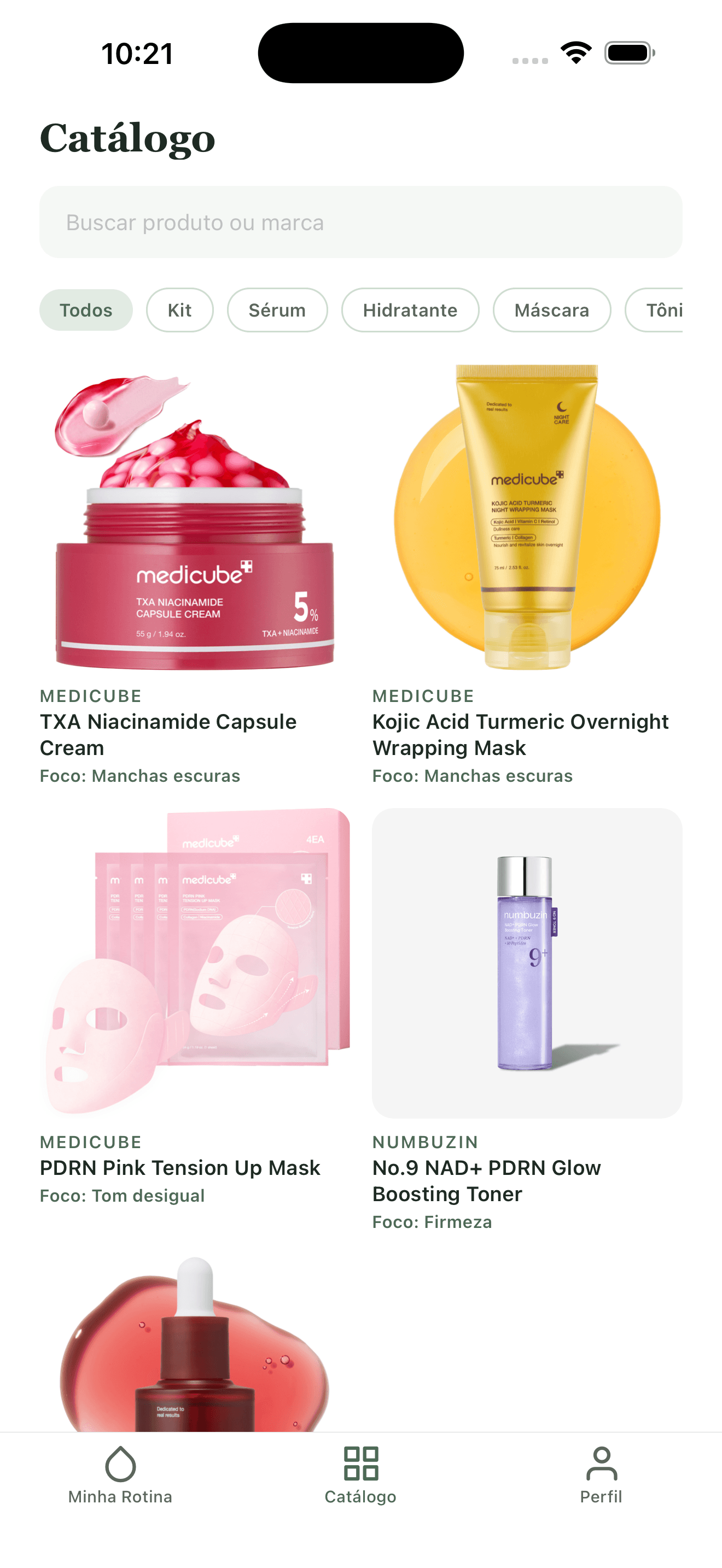 Tela do catálogo do app, com busca, filtros por categoria e produtos das marcas coreanas